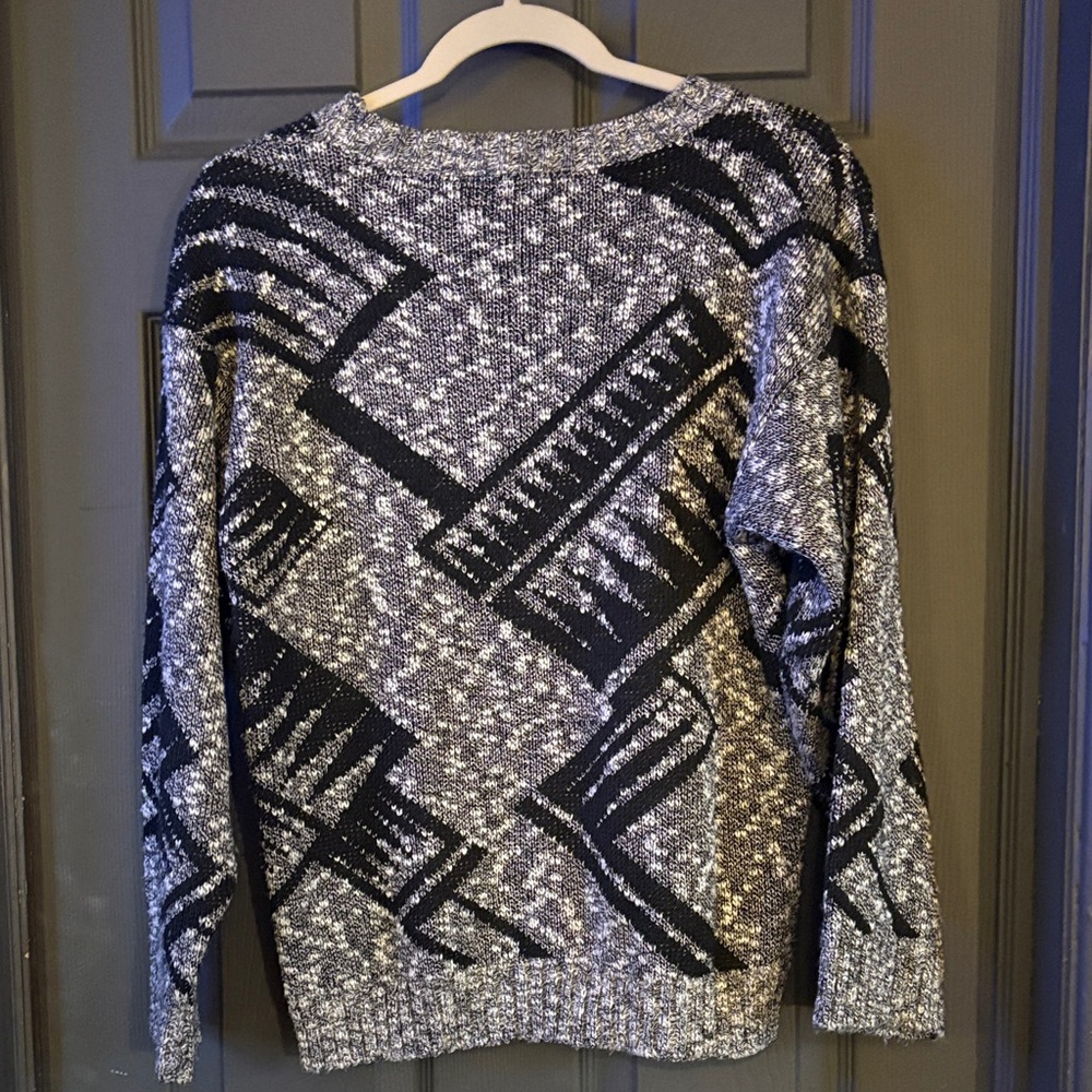 Stylish Women's Black and Gray Sweater - Picture 3 of 3